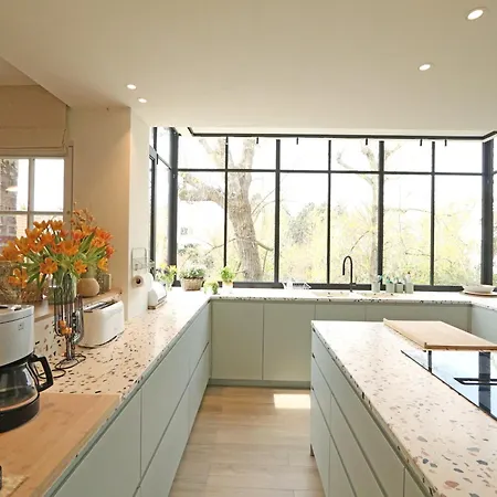 In Het Zoute Near Zeedijk Promenade *