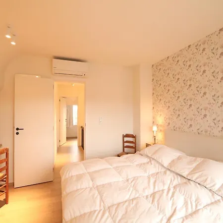 In Het Zoute Near Zeedijk Promenade 빌라