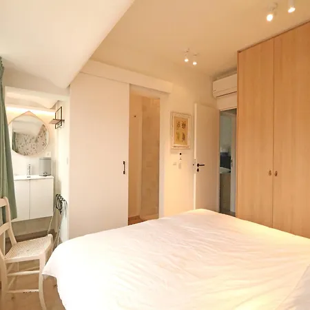 In Het Zoute Near Zeedijk Promenade *