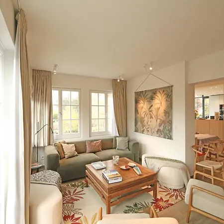 In Het Zoute Near Zeedijk Promenade Knokke-Heist