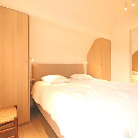 In Het Zoute Near Zeedijk Promenade * 크노케-하이스트